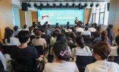 市立医院特邀国家级高级礼仪培训师开展护理礼仪培训